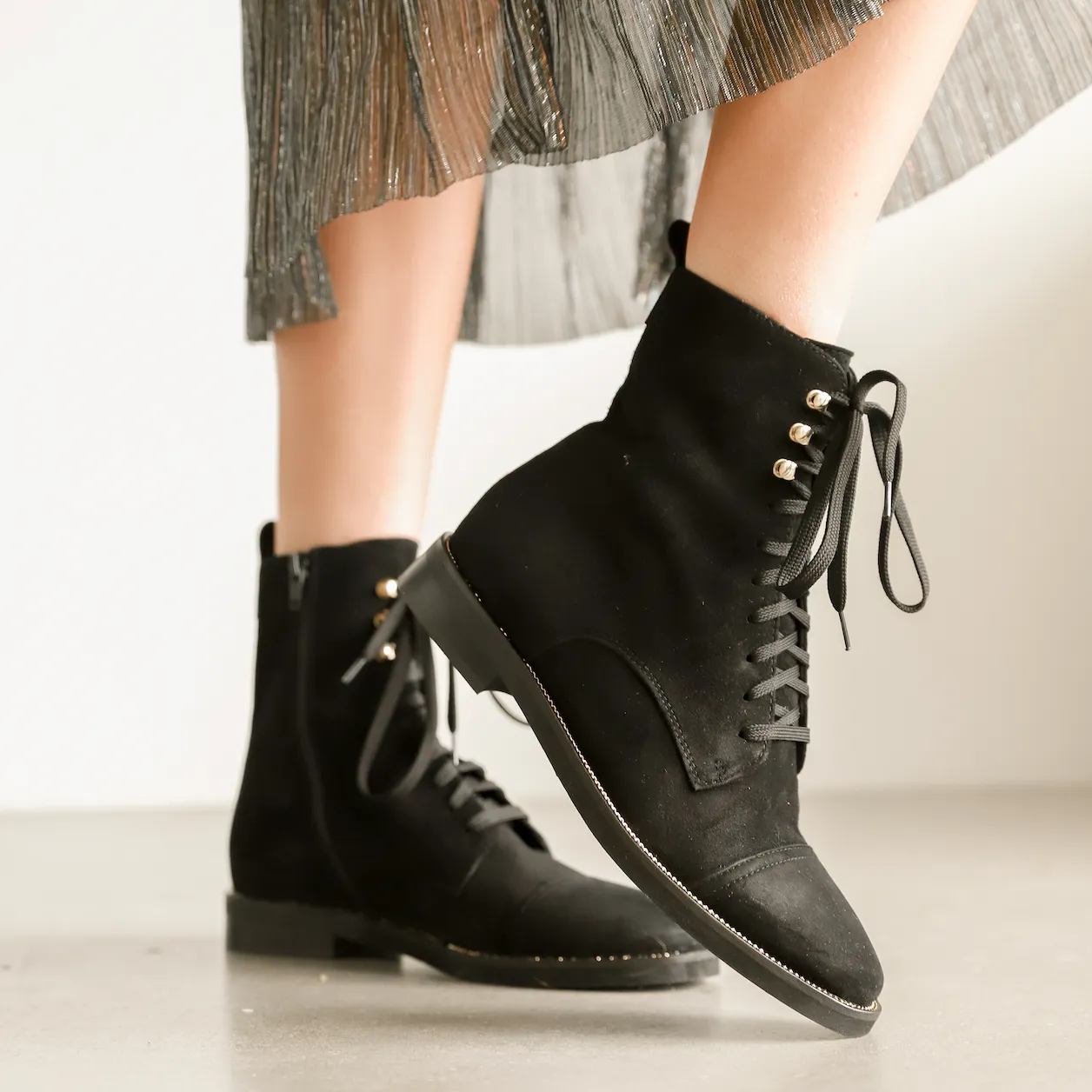 Catania - Black Suede