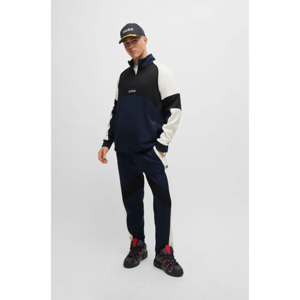 Color-blocked sweatshirt with racing-inspired logo badge