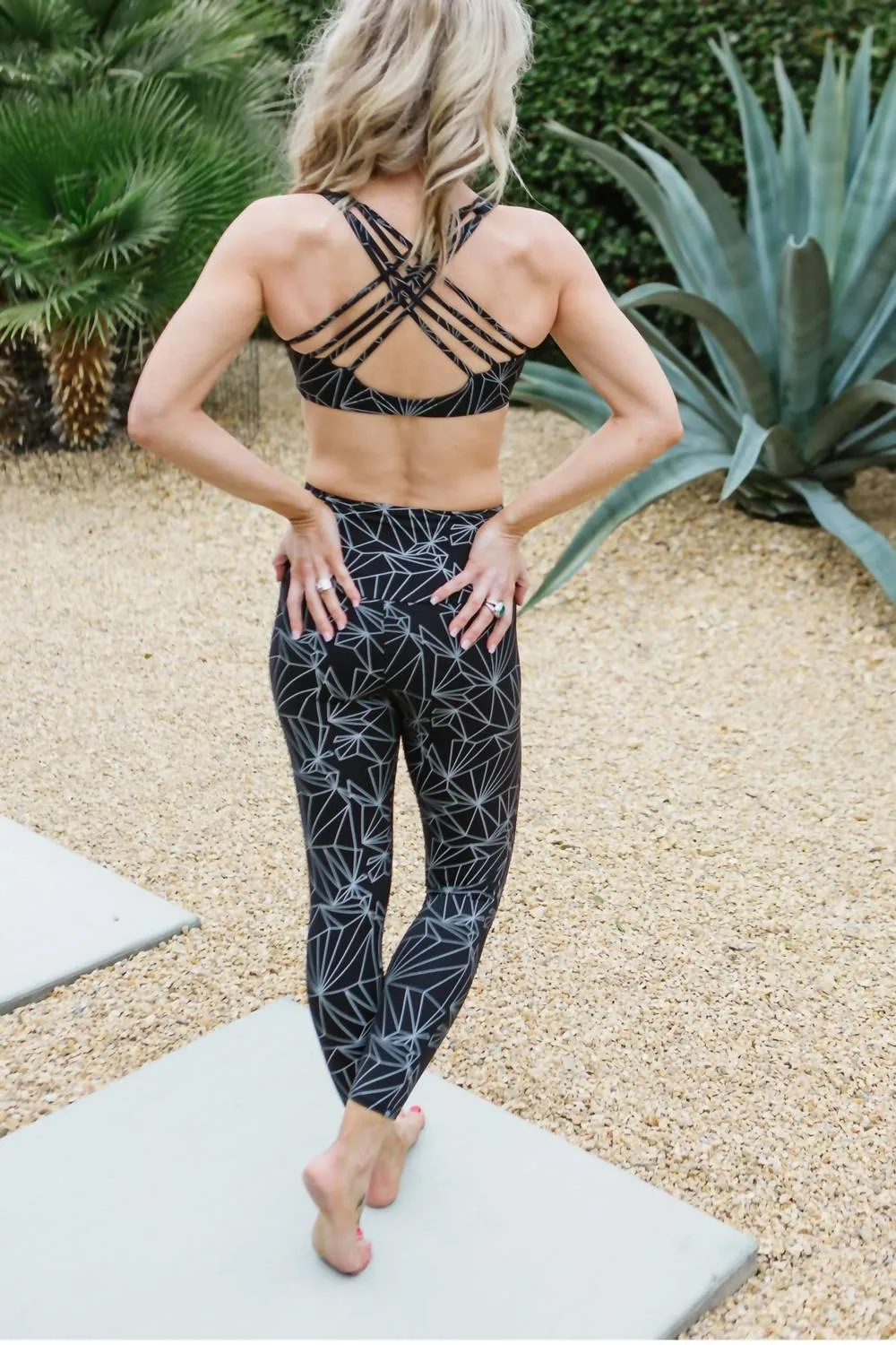 High-Rise Basic Midi Legging In Black Reflective