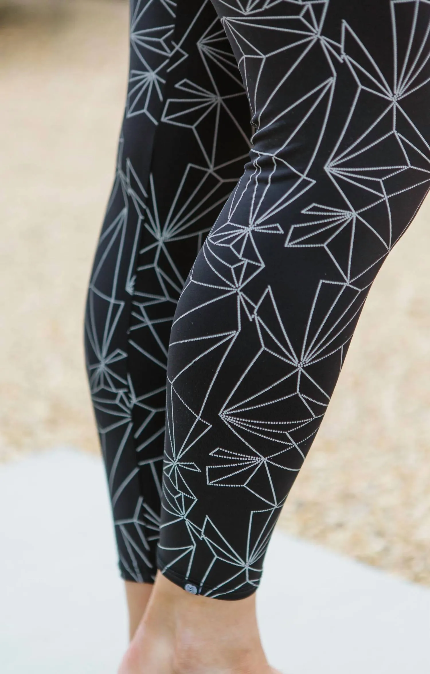 High-Rise Basic Midi Legging In Black Reflective