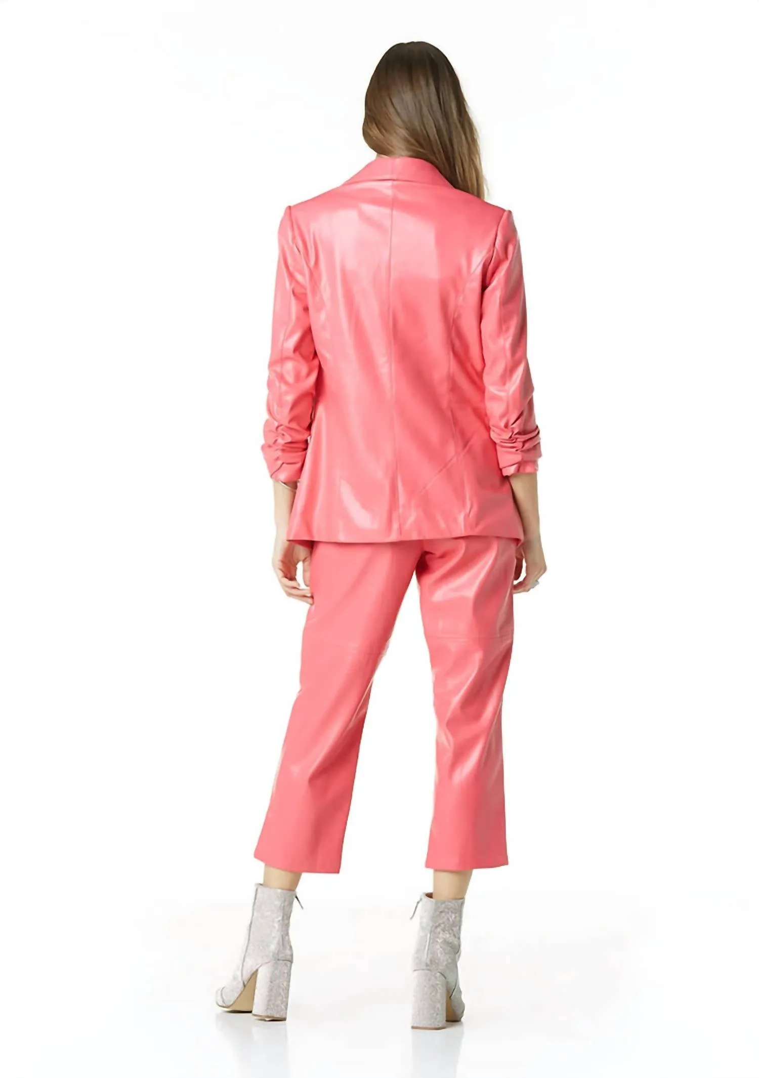 Kia Blazer In Pink