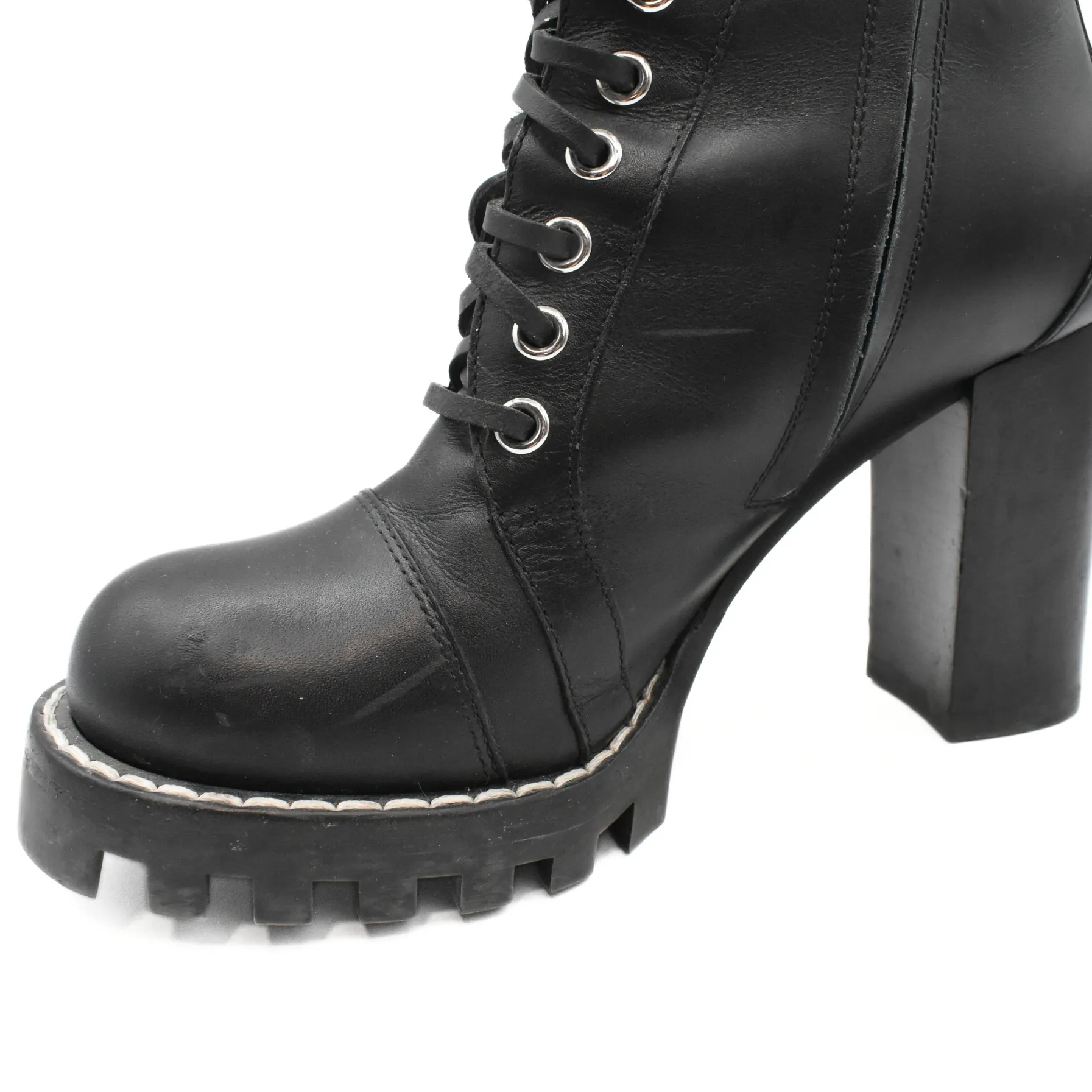 LOUIS VUITTON Black SIZE 39.5 Boots