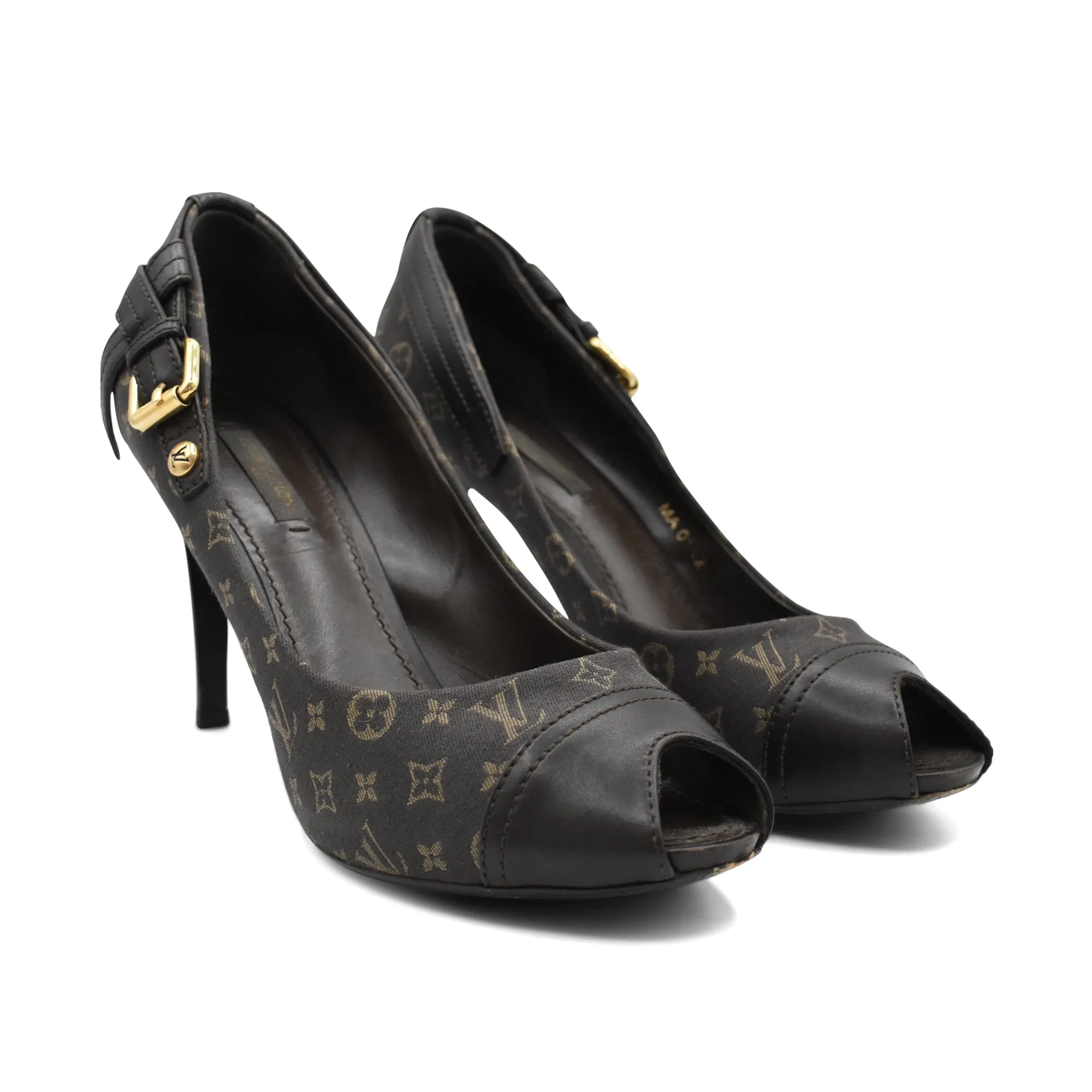 Louis Vuitton Monogram Pumps - Women's 38