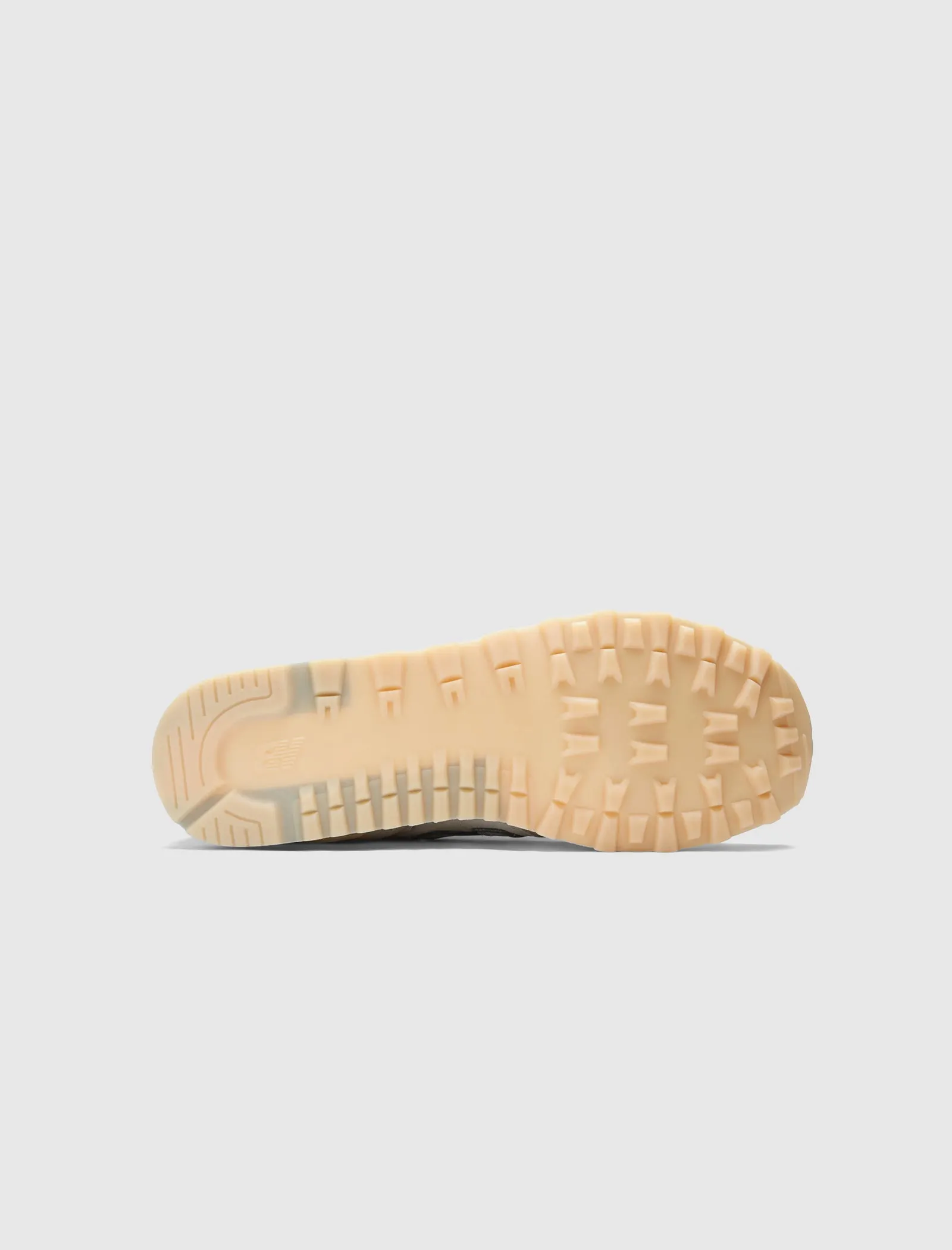 MADE IN UK 576 "OFF WHITE"