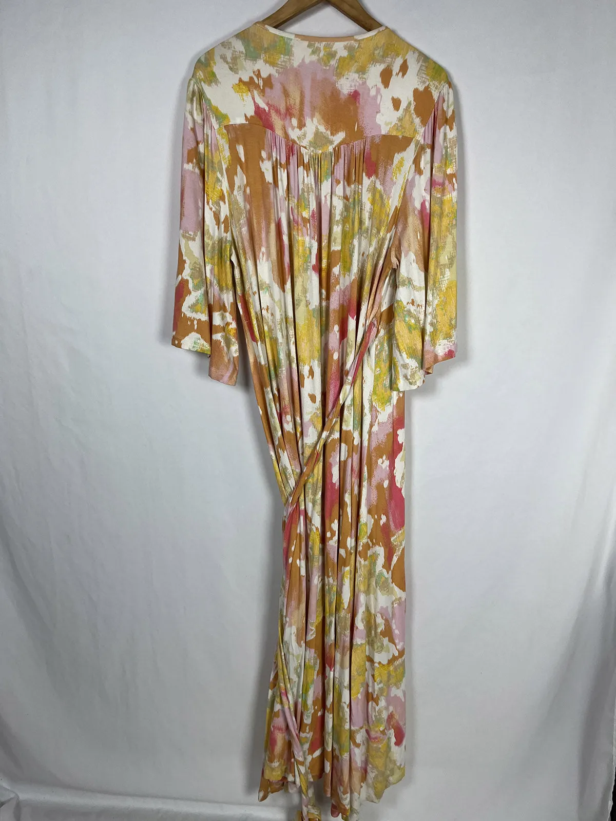 Melissa McCarthy 77 Size 1X (18) Yellow & Orange Ikat Wrap Dress