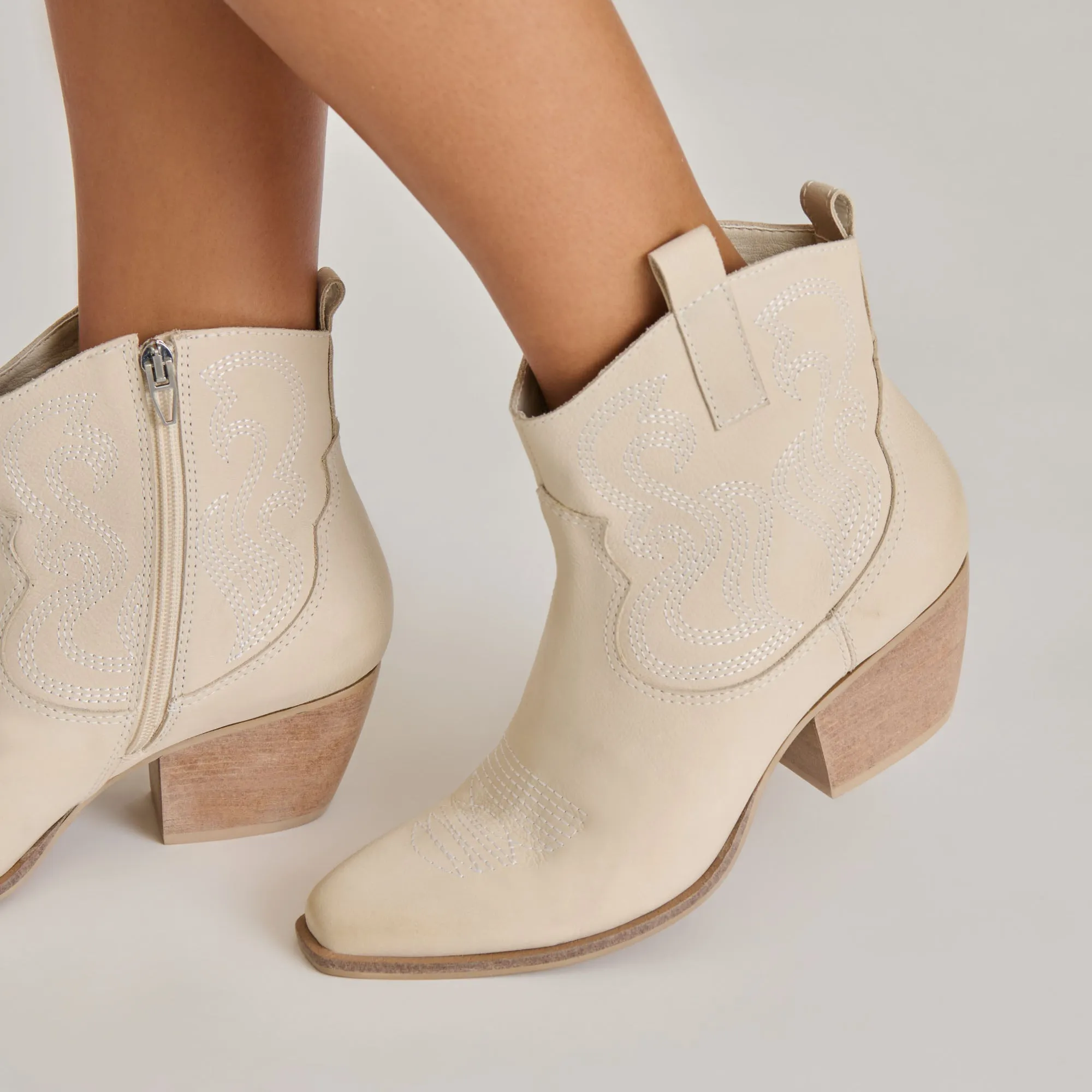 SHANIA BOOTIES IVORY NUBUCK