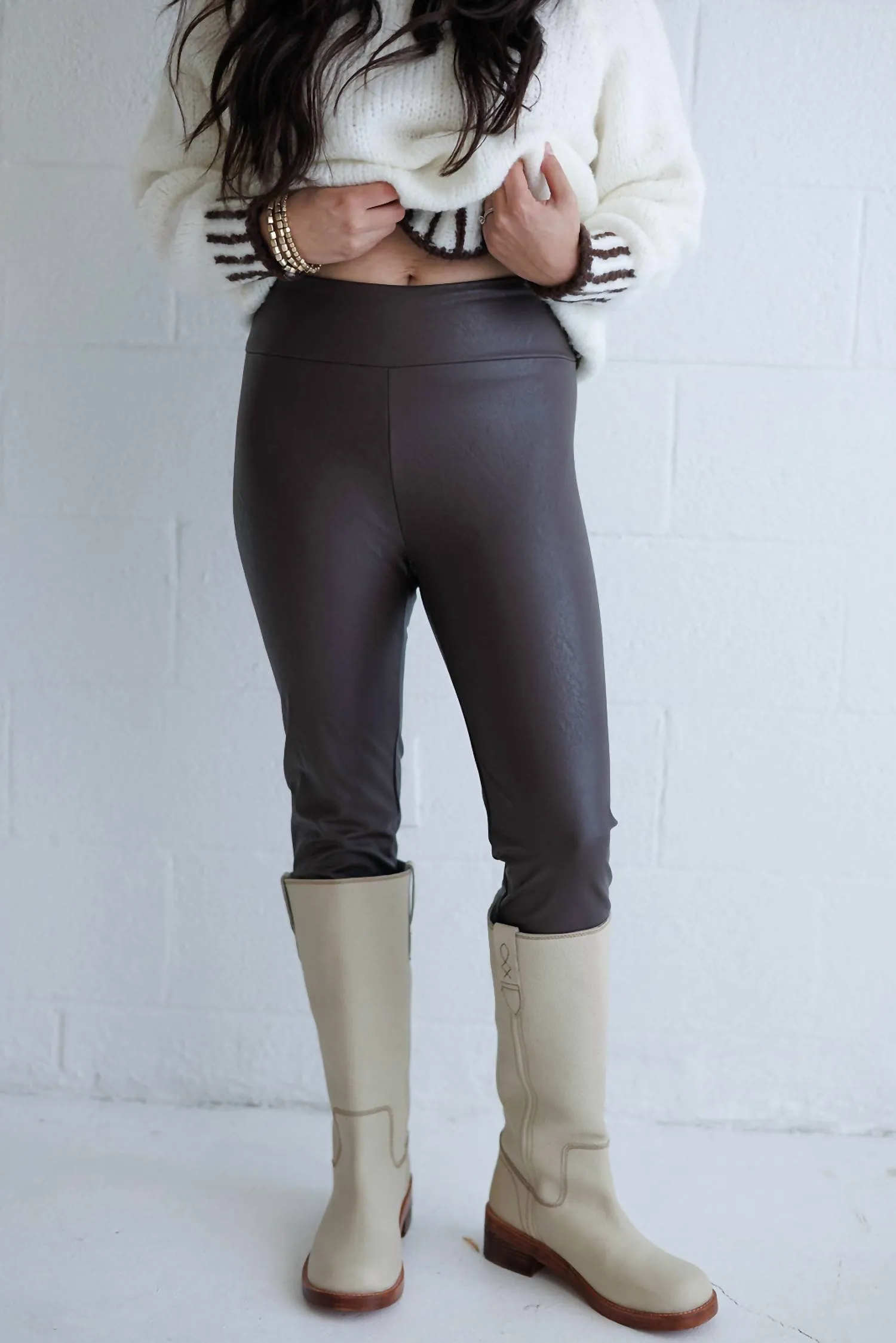 Vegan Leather Legging In Chocolate
