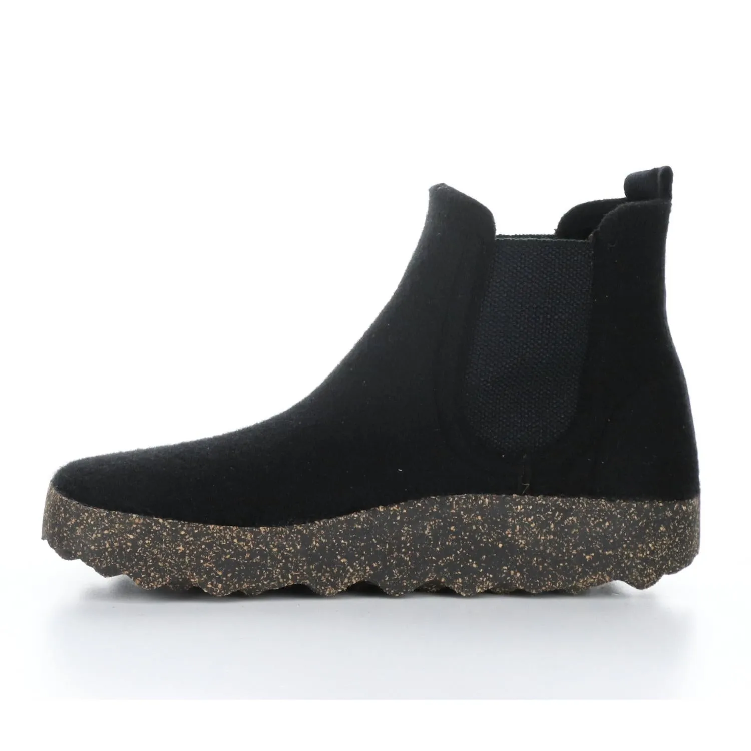 Women's Caia Chelsea Boots In Black