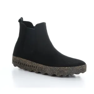 Women's Caia Chelsea Boots In Black