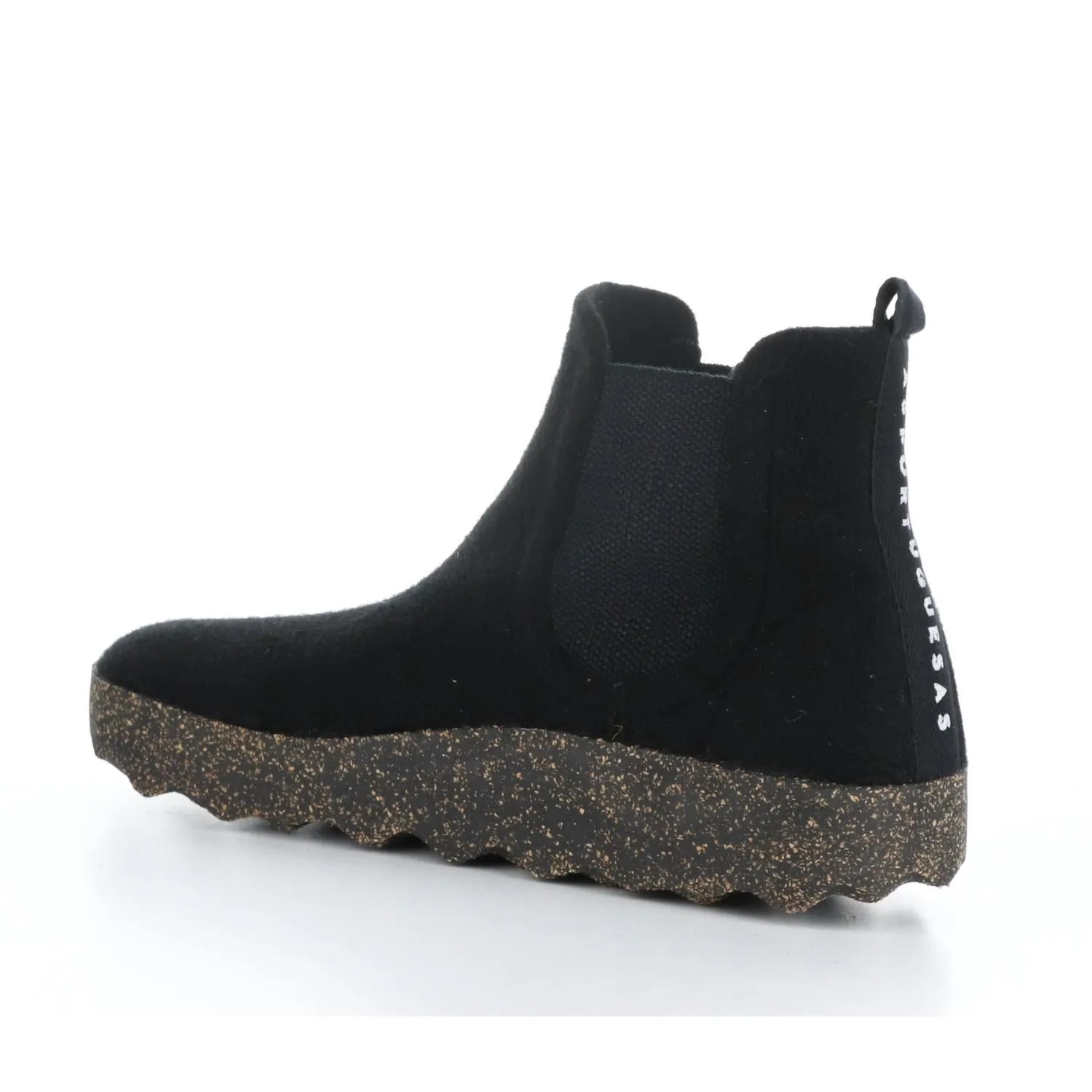 Women's Caia Chelsea Boots In Black