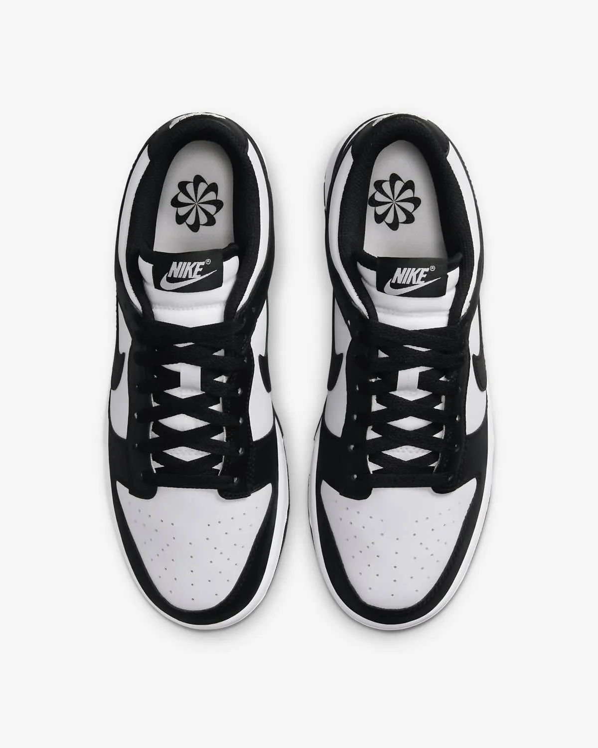 Women's Dunk Low Next Nature Panda In White/black