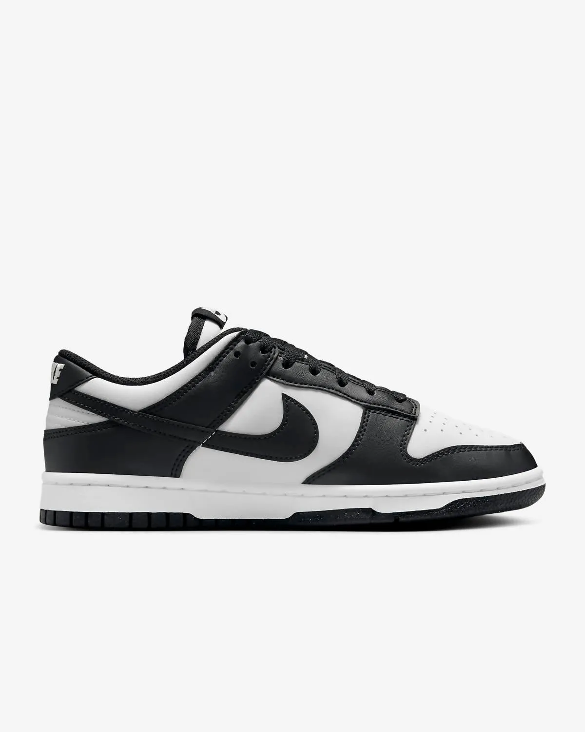 Women's Dunk Low Next Nature Panda In White/black