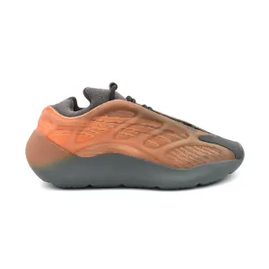 Yeezy '700 V3' Sneakers - Men's 7.5/Women's 8.5